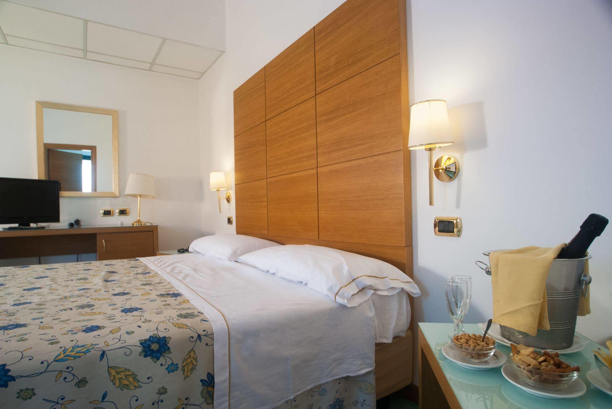 City Hotel Casoria Ngoại thất bức ảnh